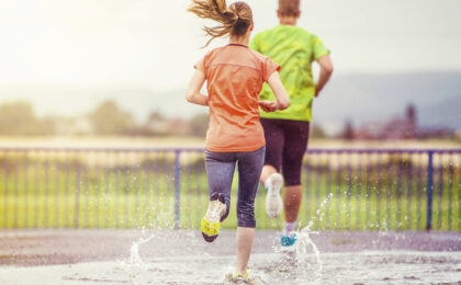 Consigli per cosa indossare per correre con la pioggia